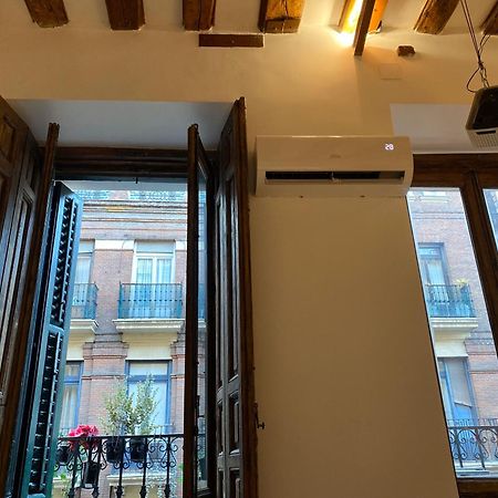 Hortaleza 4, Preciso Estudio En Chueca Junto A La Gran Via De Мадрид Екстериор снимка
