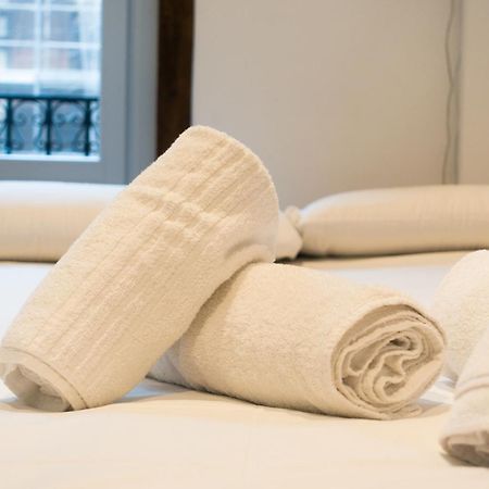 Hortaleza 4, Preciso Estudio En Chueca Junto A La Gran Via De Мадрид Екстериор снимка