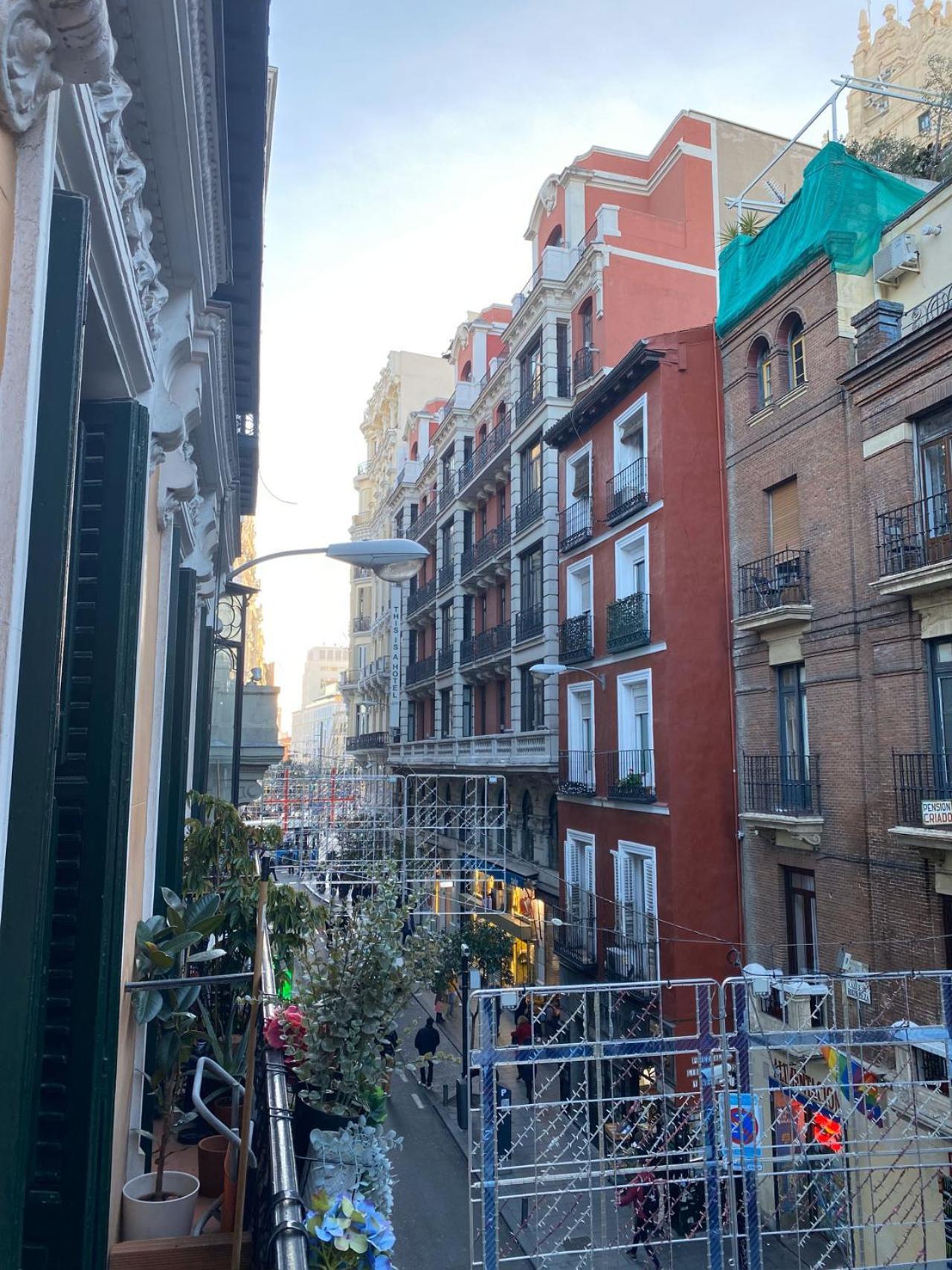 Hortaleza 4, Preciso Estudio En Chueca Junto A La Gran Via De Мадрид Екстериор снимка