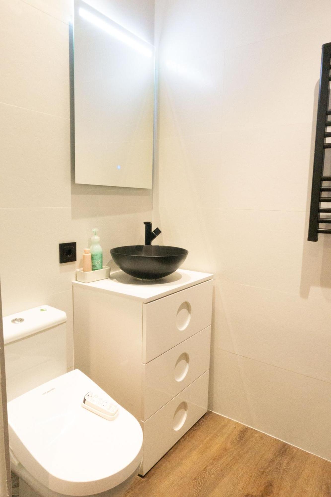 Hortaleza 4, Preciso Estudio En Chueca Junto A La Gran Via De Мадрид Екстериор снимка