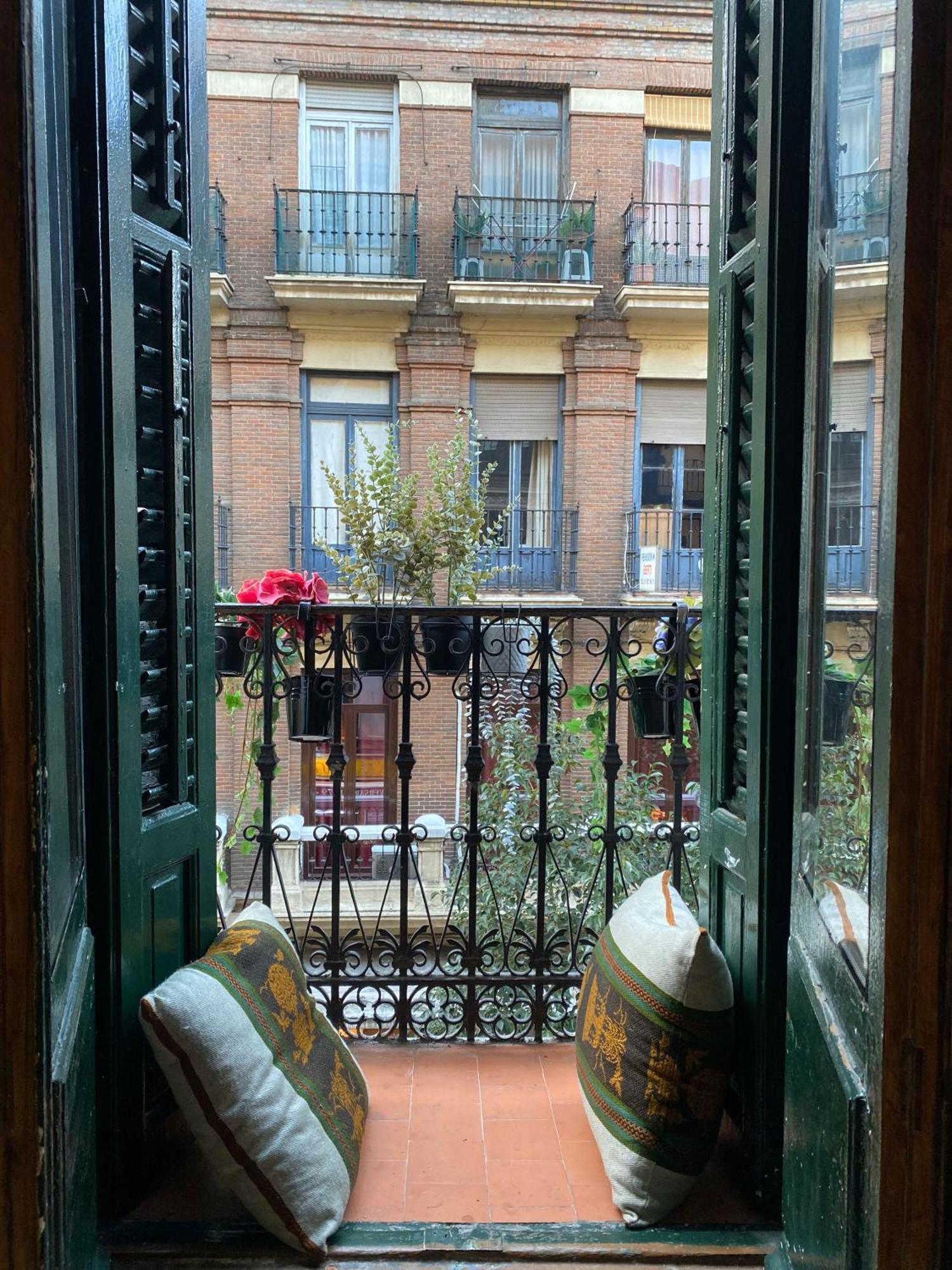 Hortaleza 4, Preciso Estudio En Chueca Junto A La Gran Via De Мадрид Екстериор снимка